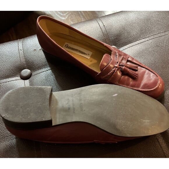 Etienne Aigner Reddish  Brown Leather Loafers In‎ Size 7 1/2  Medium  Womens - Picture 3 of 4